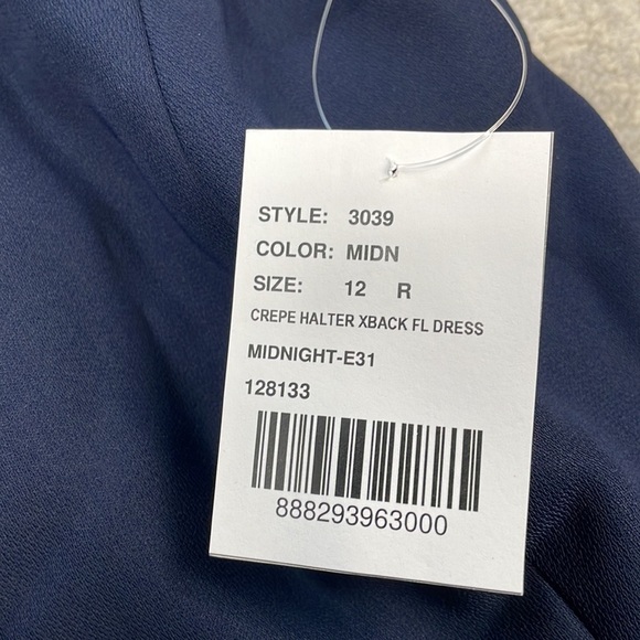 NWT Dessy Collection High Halter Neck Open Back Crepe Gown Dress Midnight Blue - Picture 10 of 12